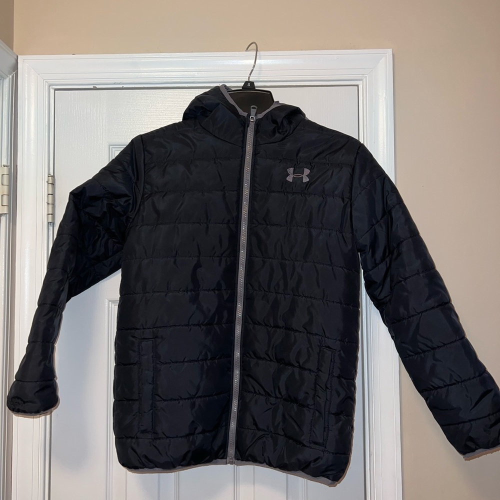 Under Armour Cold Gear Boy’s Jacket- Size: Youth Large